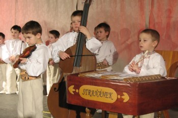 Spolupráce-s-dětskými-soubory-ze-Strání-13