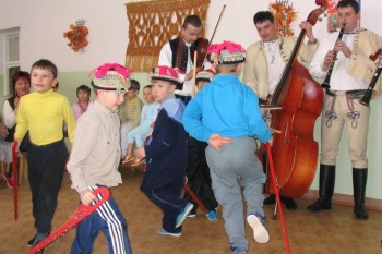 Spolupráce-s-dětskými-soubory-ze-Strání-16