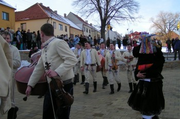 Strýci-a-fašank-15