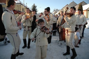 Strýci-a-fašank-7